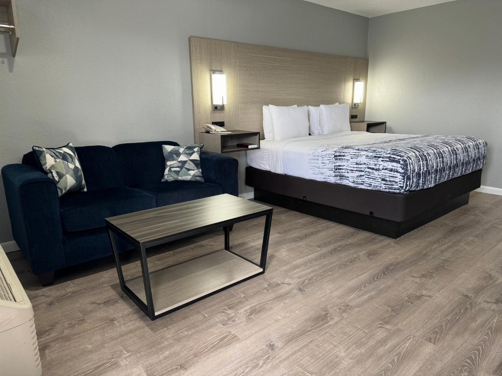 Copper Manor Motel Main image